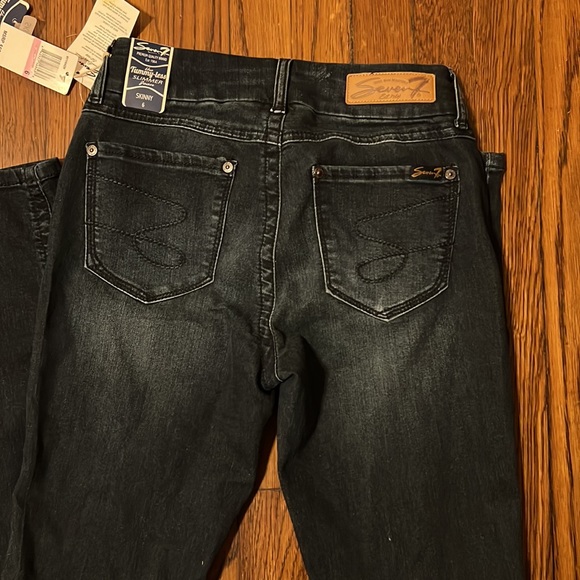 Seven7 Skinny Jeans - Picture 4 of 4